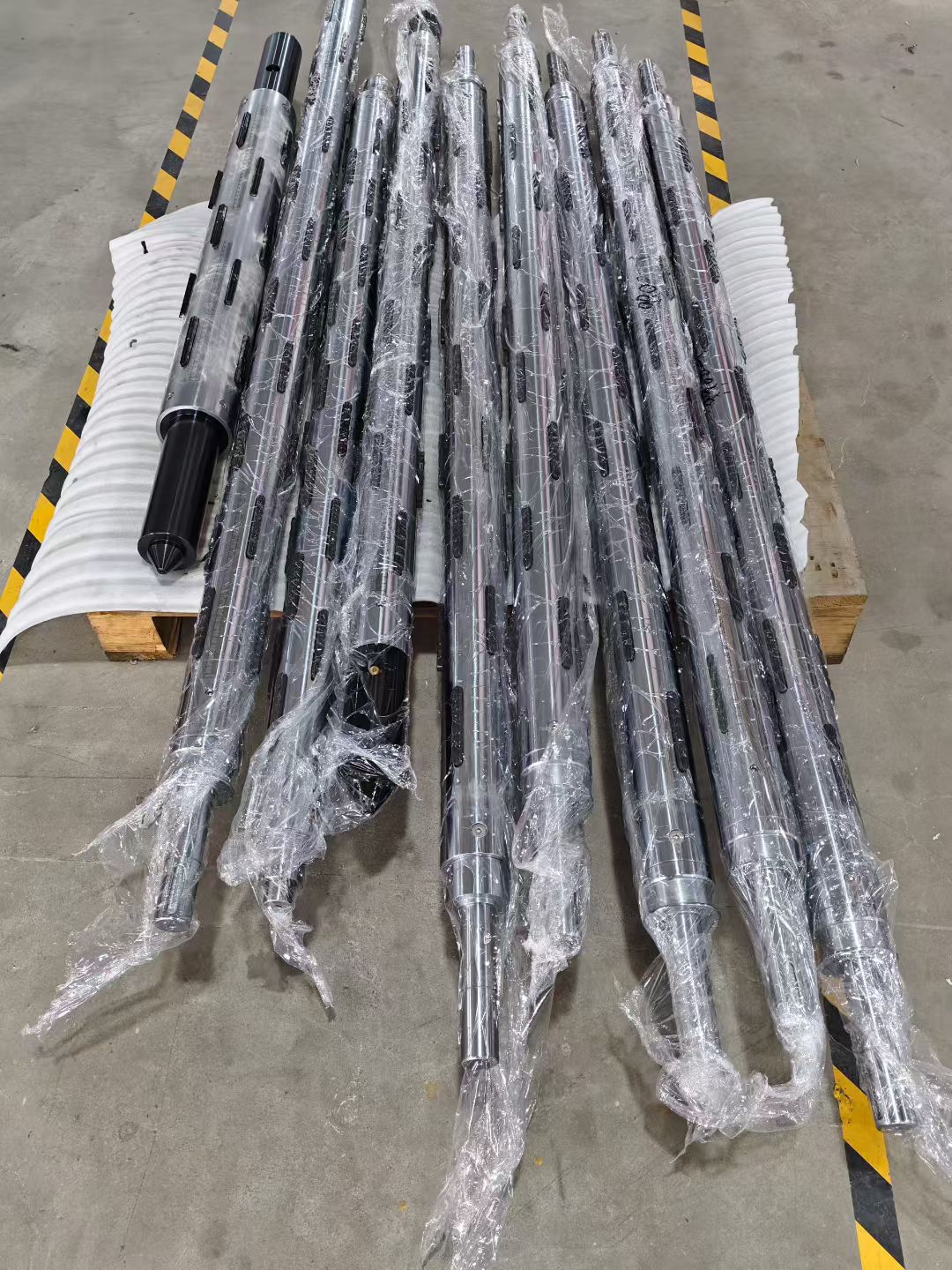 Custom Lug Type Air Shaft for Heavy Roll Handling