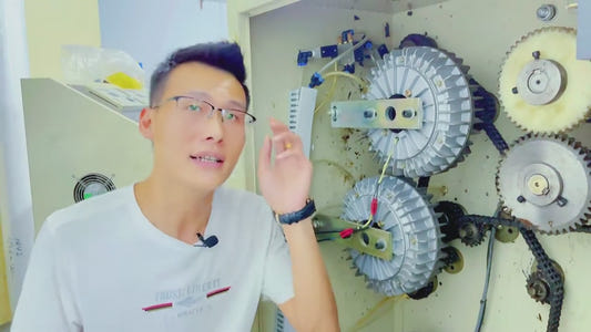 External rotation hollow shaft magnetic particle clutch used in slitting and rewinding machines