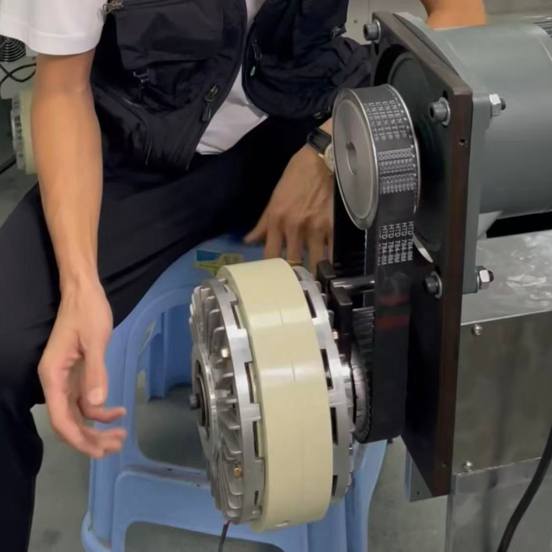 XWDGM Hollow Shaft Magnetic Particle Clutch from XW Machinery with stable torque transmission